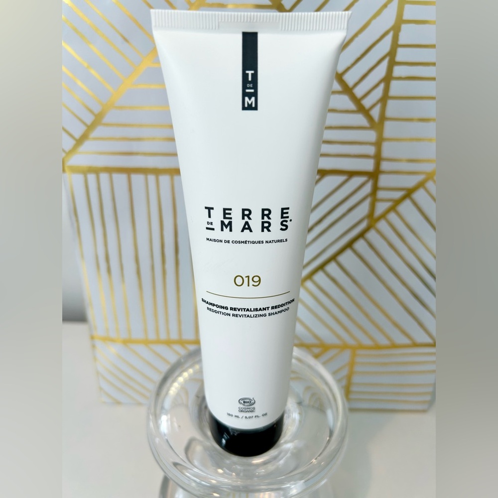 💖✨ Terre de Mars 019 Revitalizing Shampoo New Full Size 💖✨ 3 for $15